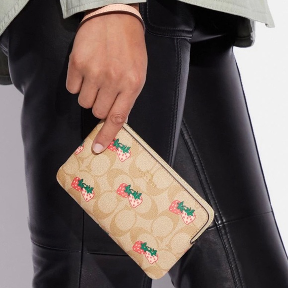 Coach Strawberry coin purse - Picture 2 of 5